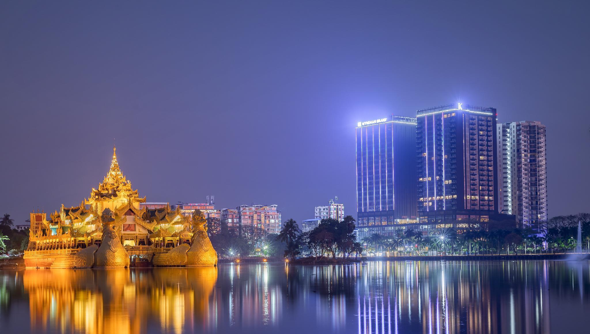 Готель Wyndham Grand Янгон Екстер'єр фото